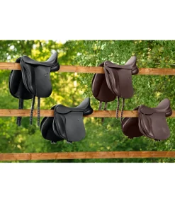 CLARIDGE HOUSE Selle de dressage New Generation noir Hot
