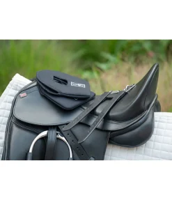 CLARIDGE HOUSE Selle de dressage New Generation noir Hot