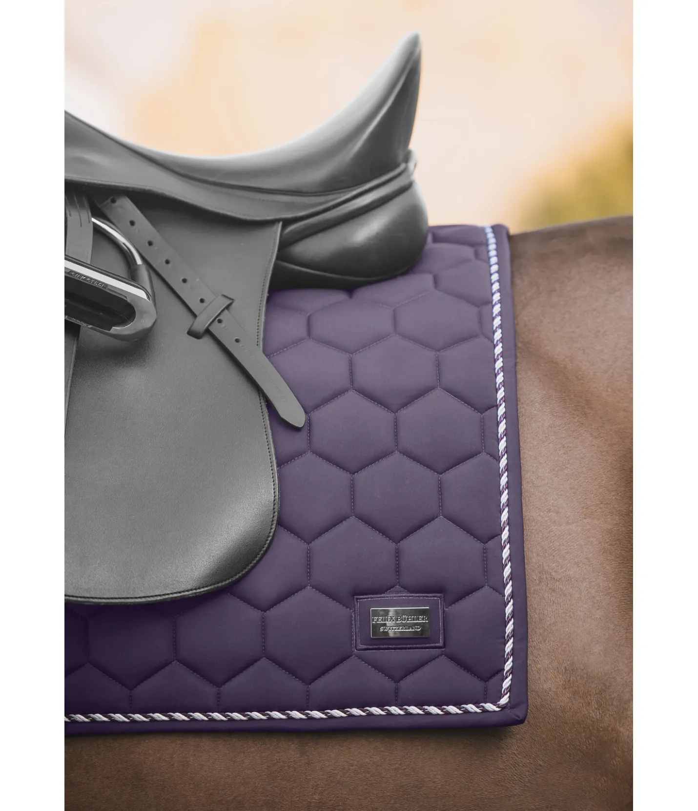 Felix Bühler Tapis de selle Sophistication sans passants de contre-sanglons violet foncé Sale