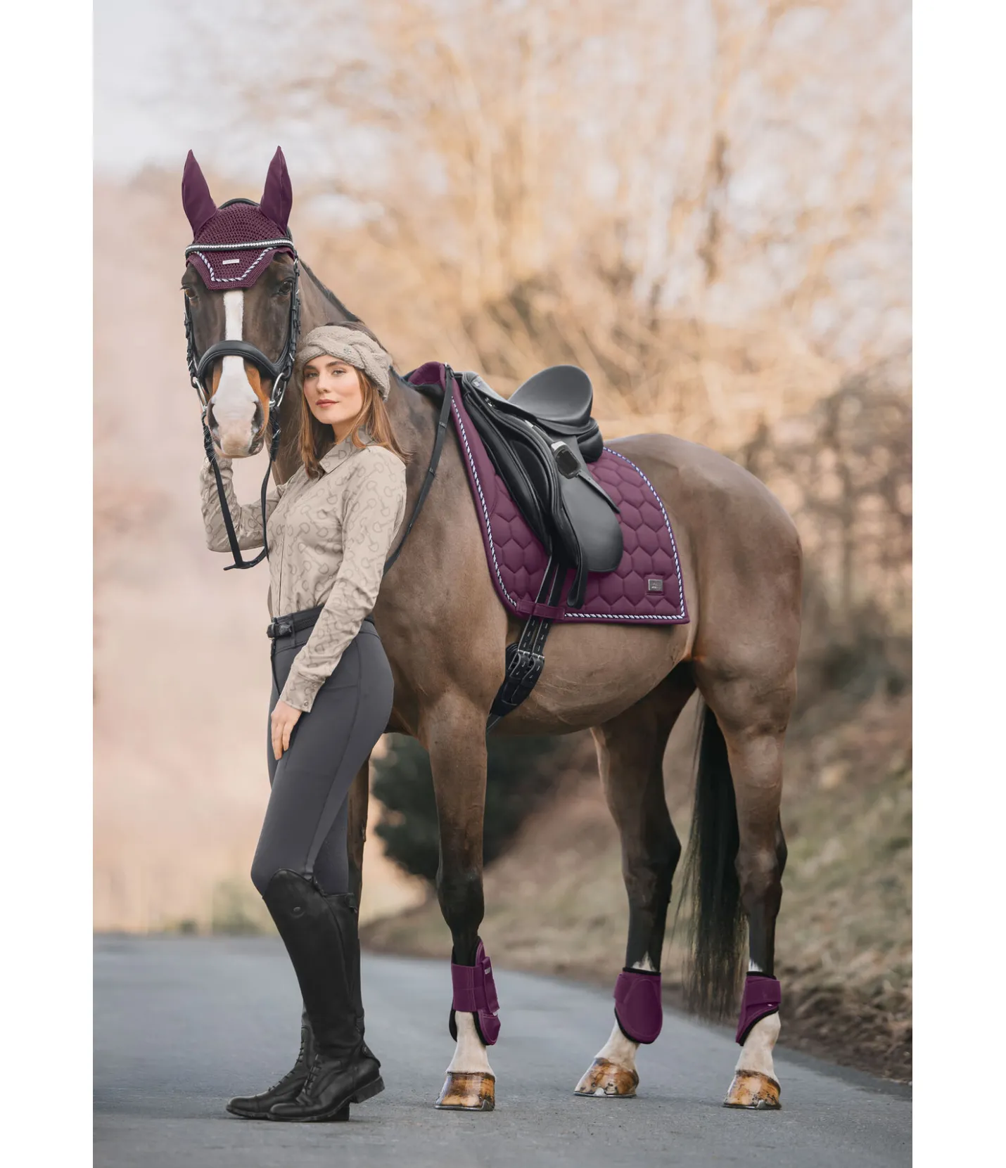 Felix Bühler Tapis de selle Sophistication sans passants de contre-sanglons noir-violet Online